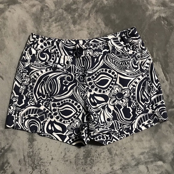 Banana Republic Pants - ❄️3/$12❄️ Banana Republic Shorts, size 4!
